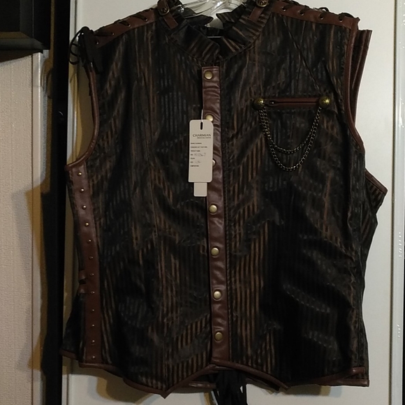 Vest - Picture 4 of 5